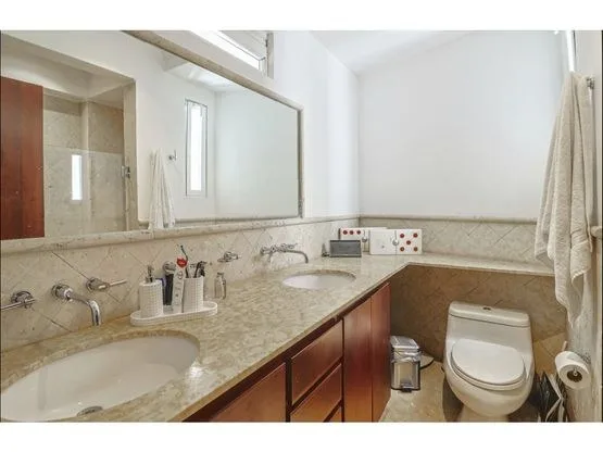 Condominium in San Rafael — photo 5