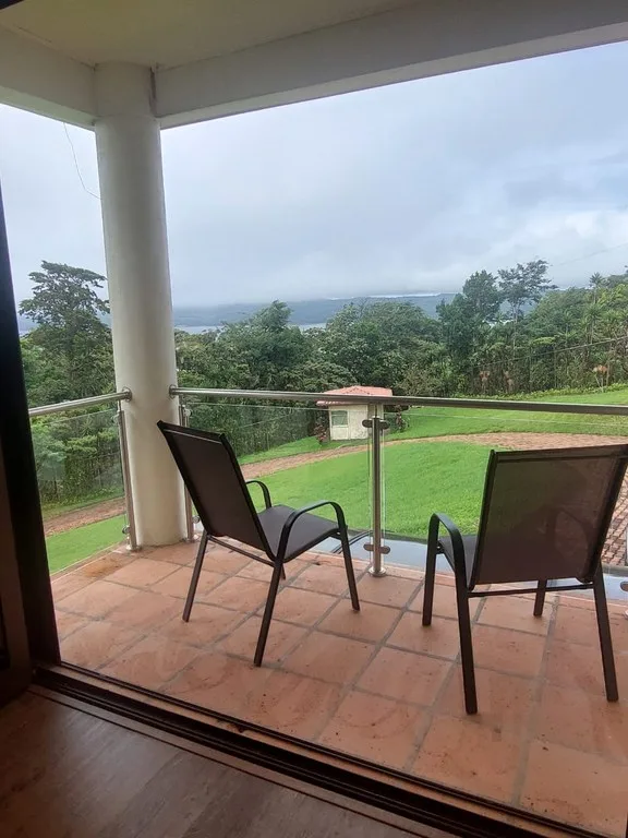 House in El Aguacate