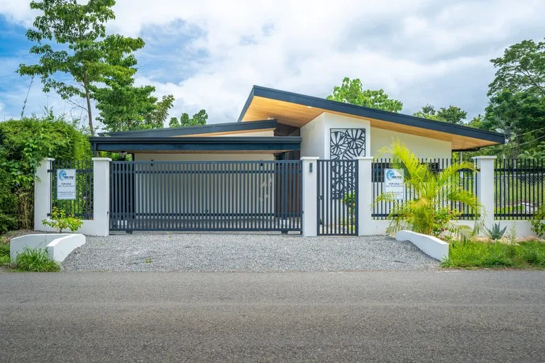 House in Uvita
