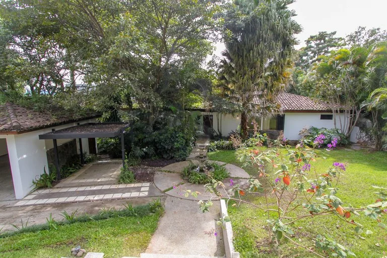 House in San Rafael — photo 3