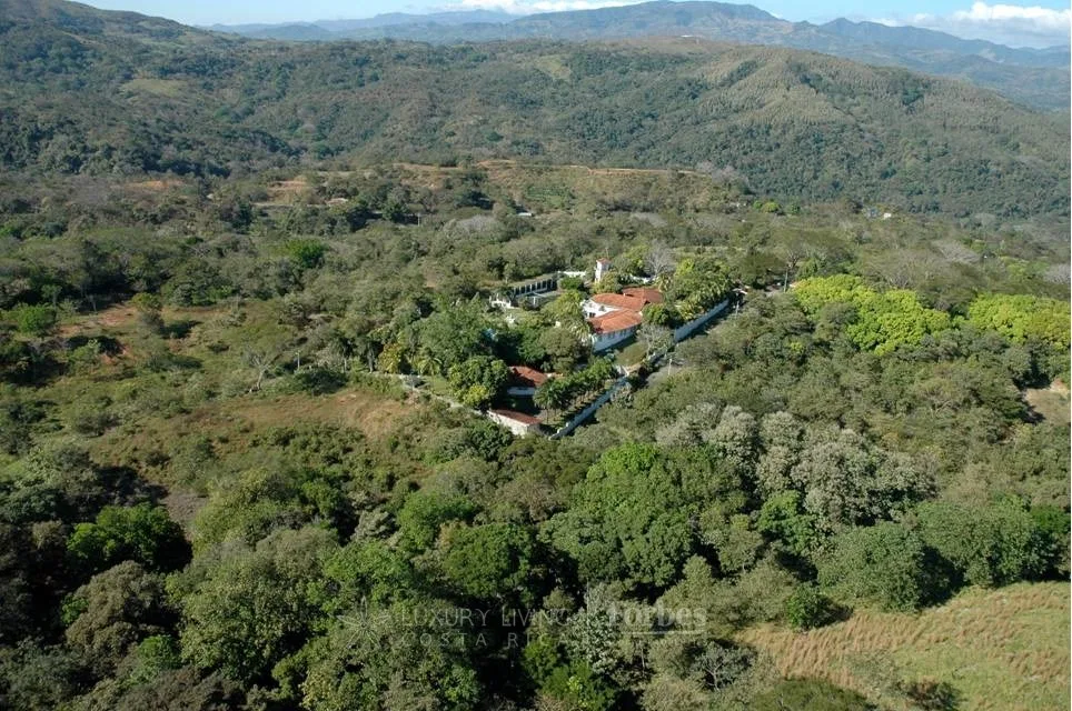 El Castillo de Esparza | Historic Legacy Estate with European Aristocratic Provenance, photo 18