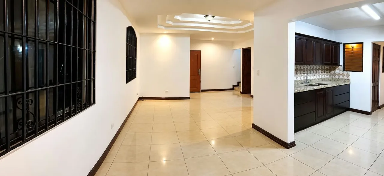 BELLA Y AMPLIA CASA EN CONDOMINIO EN ROHRMOSER (GEROMA, CENAT (ANTIGUO AID), AEROPUERTO, ETC.)., photo 3
