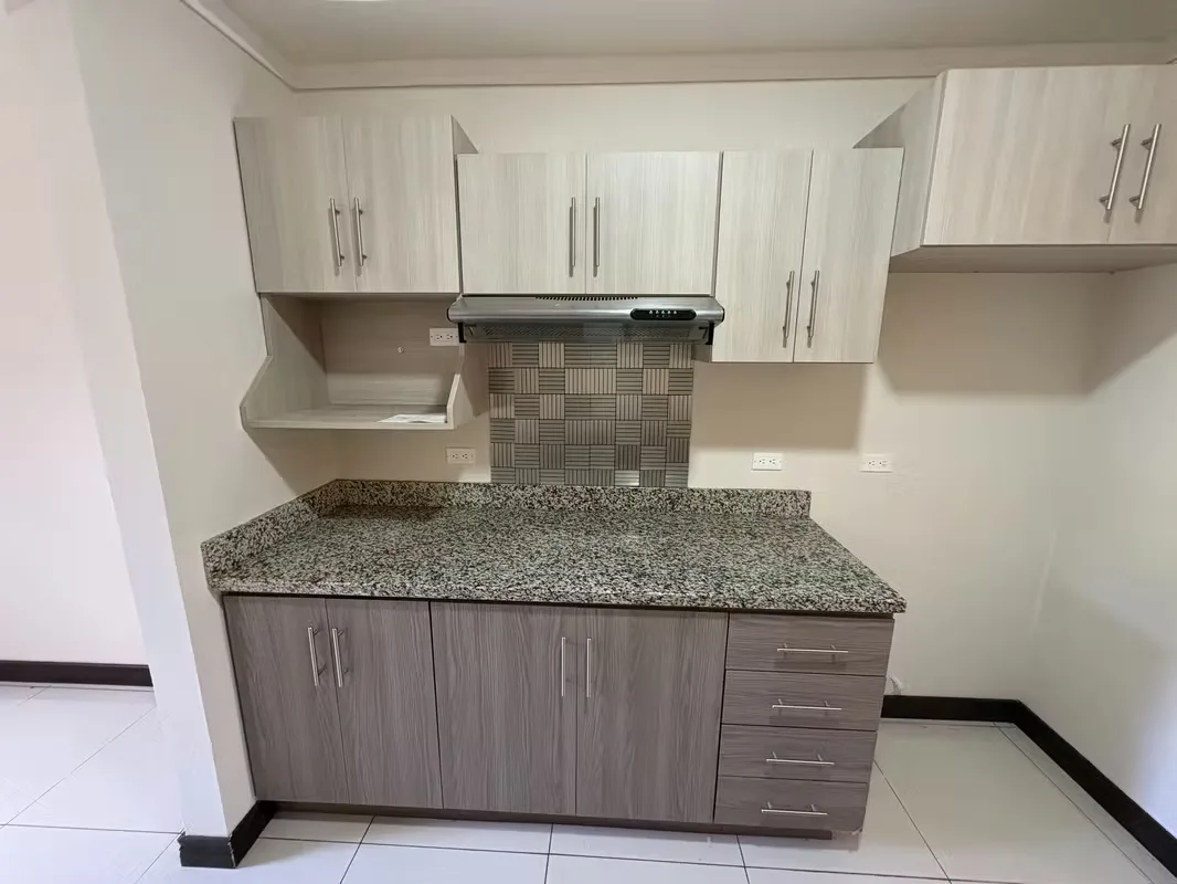 Precioso y conveniente condominio ubicado en Pinares, del cruce de Walmart, 200 norte y 100 este. Ubicado en primera planta, cuenta con sala comedor, cocina ..., photo 11