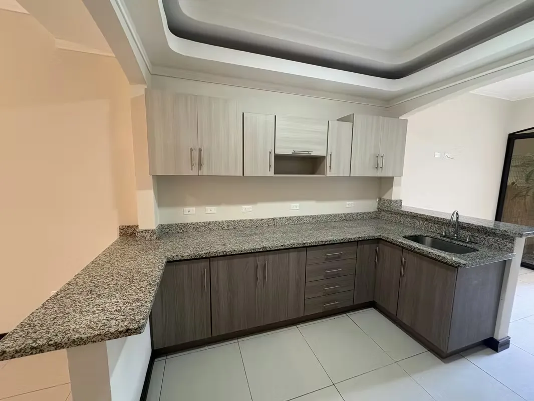 Precioso y conveniente condominio ubicado en Pinares, del cruce de Walmart, 200 norte y 100 este. Ubicado en primera planta, cuenta con sala comedor, cocina ..., photo 12