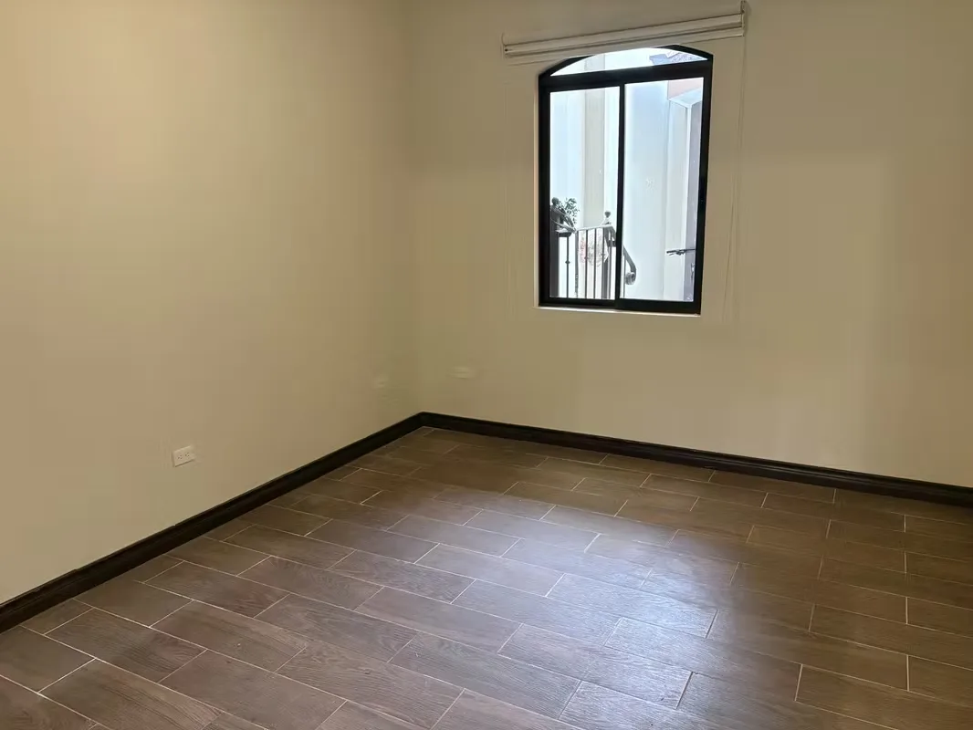 Precioso y conveniente condominio ubicado en Pinares, del cruce de Walmart, 200 norte y 100 este. Ubicado en primera planta, cuenta con sala comedor, cocina ..., photo 8