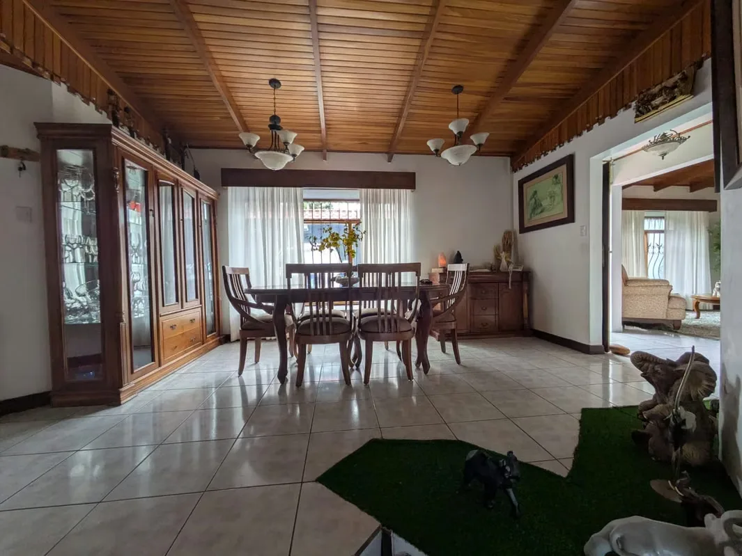 Esta casa independiente se encuentra en Guachipelín Norte, en el límite con Pozos, y ofrece una oportunidad única para vivir en una comunidad cerrada, tranquila y segura. Ubicada en ..., photo 16