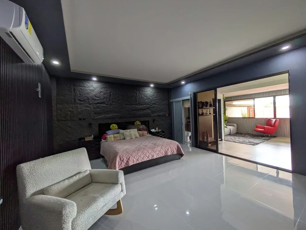 Esta casa independiente se encuentra en Guachipelín Norte, en el límite con Pozos, y ofrece una oportunidad única para vivir en una comunidad cerrada, tranquila y segura. Ubicada en ..., photo 5