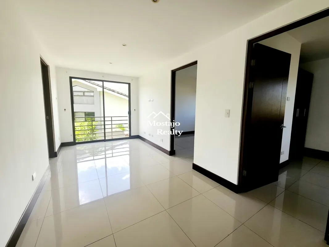 Alquiler de Casa esquinera, linea blanca, Condominio Parques del Sol, Santa Ana, photo 9