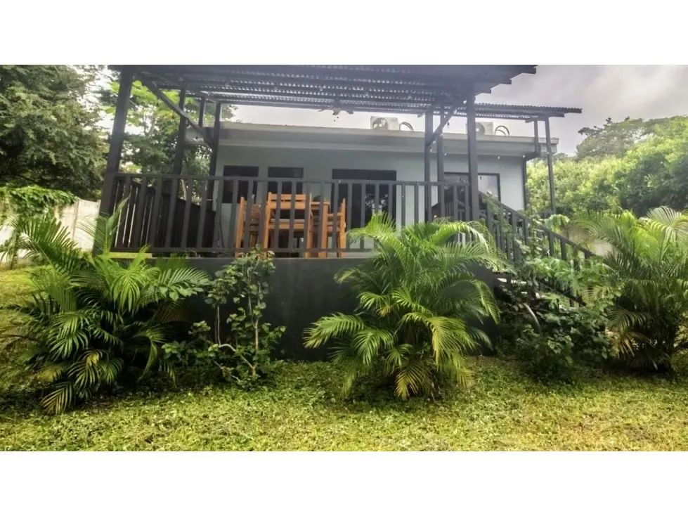 Esta acogedora casa ofrece una ubicación ideal a solo 3 km de Playa Avellanas, perfecta para ..., photo 3