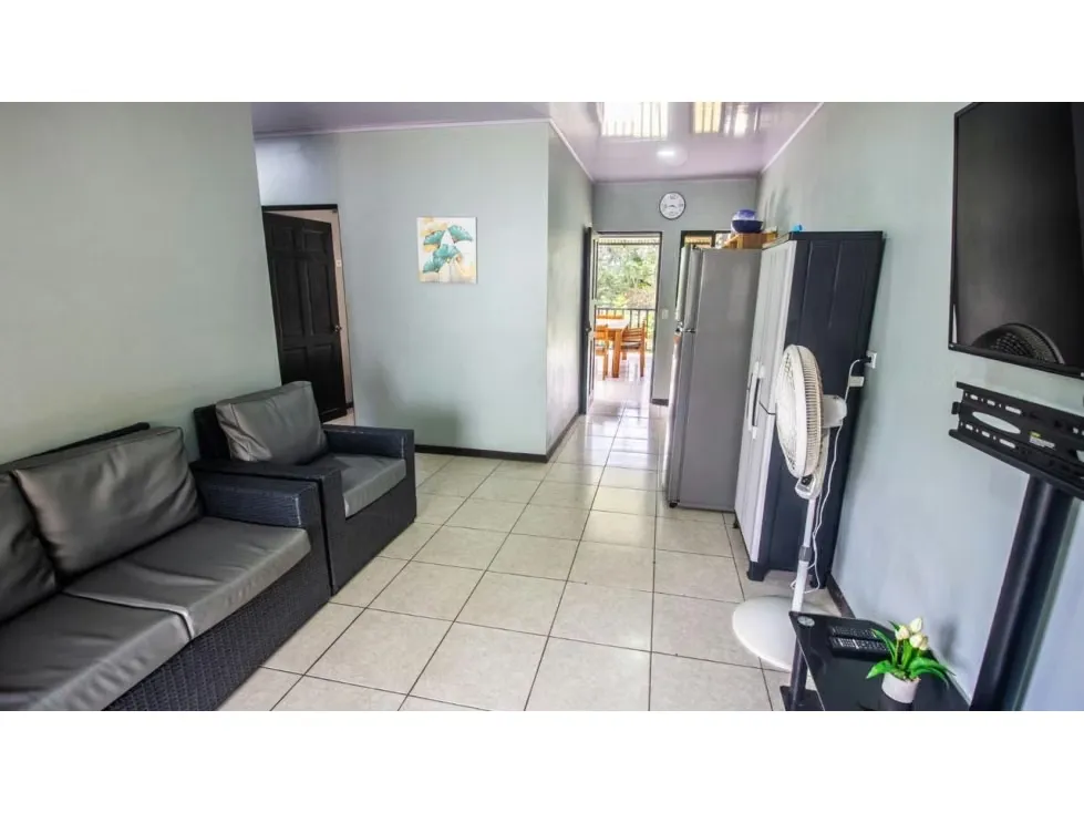 Esta acogedora casa ofrece una ubicación ideal a solo 3 km de Playa Avellanas, perfecta para ..., photo 8
