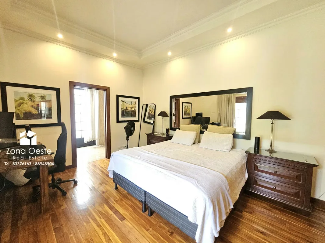 Spacious house for sale, unique design, detached, 1 floor, in Trejos Montealegre, photo 15