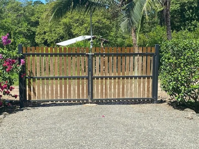 Fantastic Price and tons of potential! 2-bedroom, 2-bathroom home, photo 2