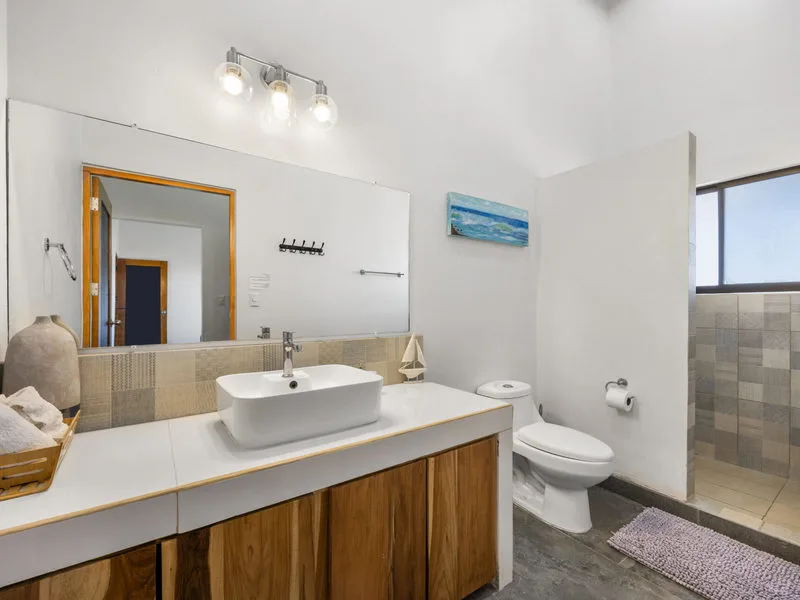 6 Bed Single Family Homes For Sale in Playa Potrero, photo 10
