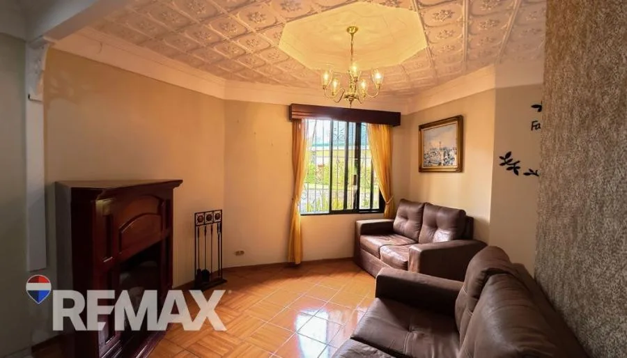 ELEGANTE Y ESPACIOSA CASA A LA VENTA CON LLAVE EN MANO EN EL CENTRO DE PÉREZ ZELEDÓN - Venta en Perez Zeledón, photo 8