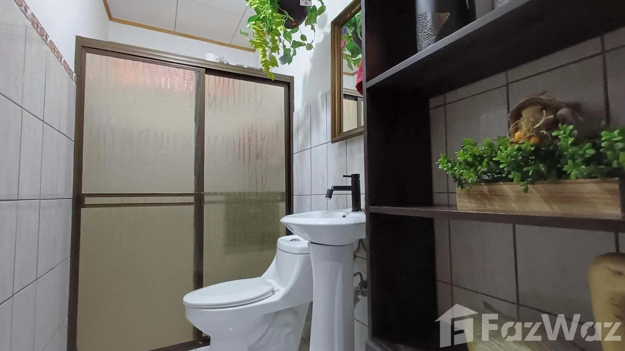 7 Bedroom House for Sale at Goicochea for $196,000, photo 8