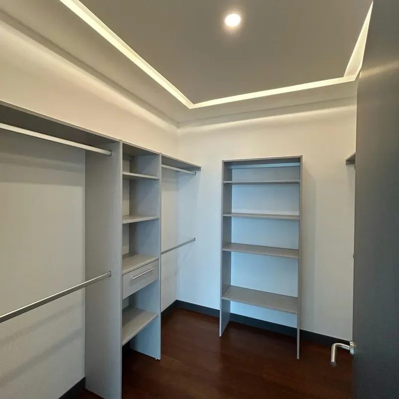 Luxurious penthouses ranging from 176 to 206 m². There are 4 penthouse models, all featuring 3 bedrooms, 2.5 bathrooms, 2 parking spaces, and a 2 m² storage unit. Each master bedroom ..., photo 11
