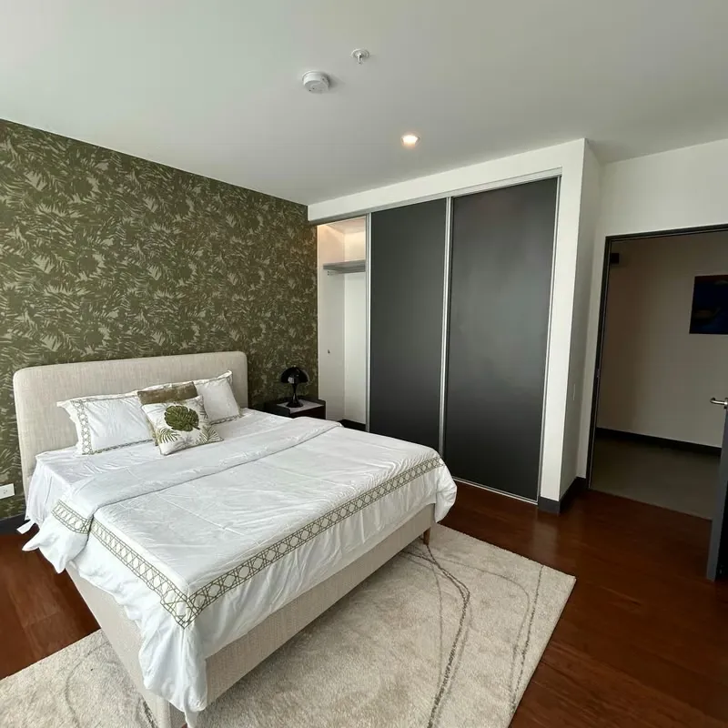 Luxurious penthouses ranging from 176 to 206 m². There are 4 penthouse models, all featuring 3 bedrooms, 2.5 bathrooms, 2 parking spaces, and a 2 m² storage unit. Each master bedroom ..., photo 12
