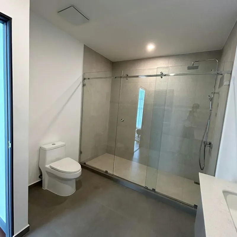 Luxurious penthouses ranging from 176 to 206 m². There are 4 penthouse models, all featuring 3 bedrooms, 2.5 bathrooms, 2 parking spaces, and a 2 m² storage unit. Each master bedroom ..., photo 7