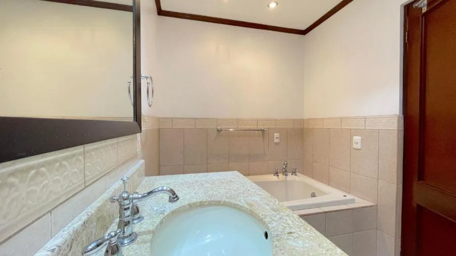 Venta de Casa en Lomas de Ayarco Curridabat MGA - Venta en Curridabat, photo 14