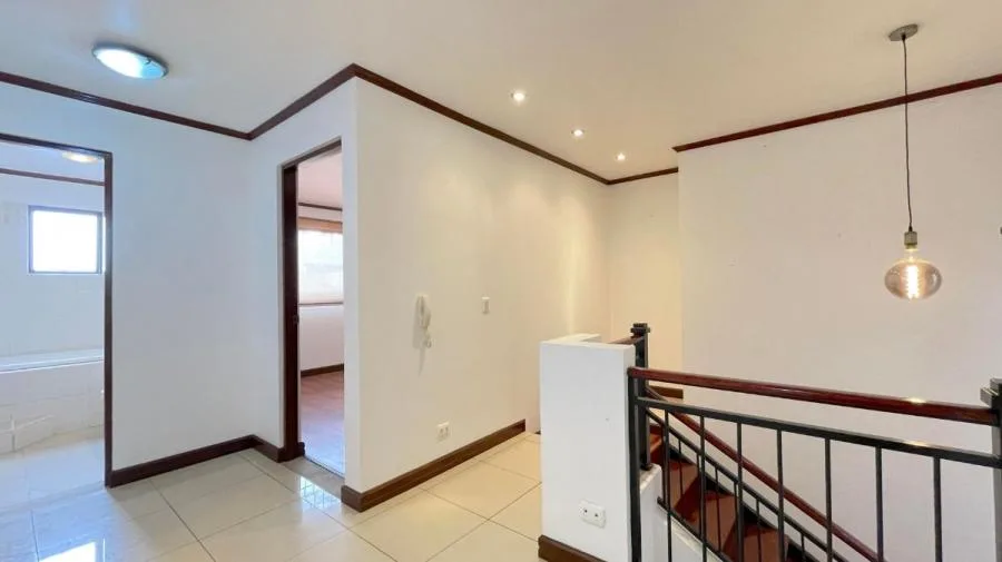Venta de Casa en Lomas de Ayarco Curridabat MGA - Venta en Curridabat, photo 7