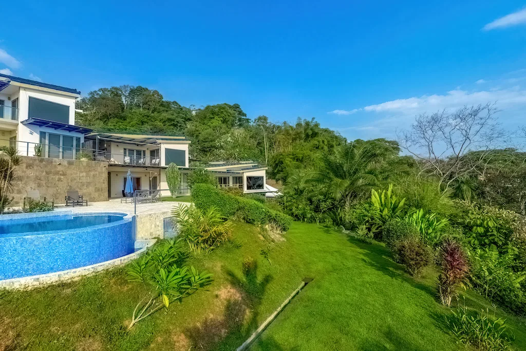Villa and Studio Apartment in Uvita, photo 2