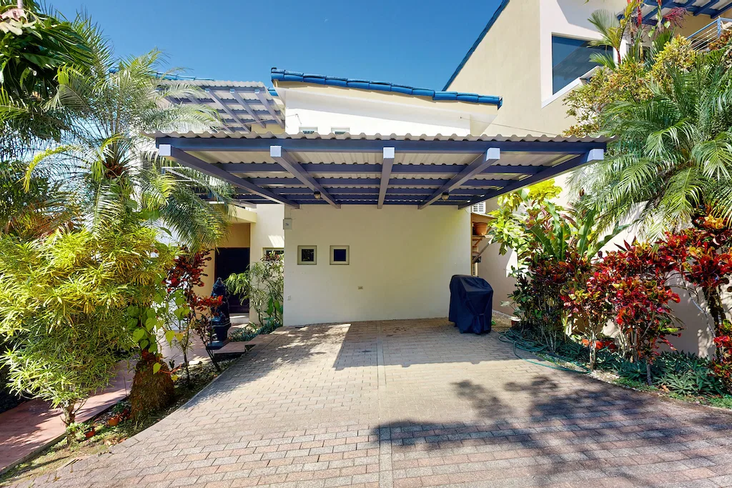 Villa and Studio Apartment in Uvita, photo 6