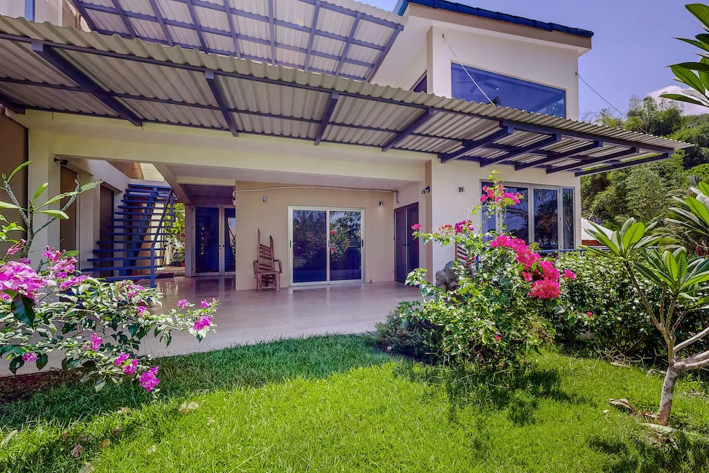 Villa and Studio Apartment in Uvita, photo 9