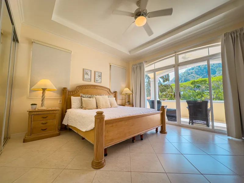 3 Bed Condo For Sale in Herradura, photo 2