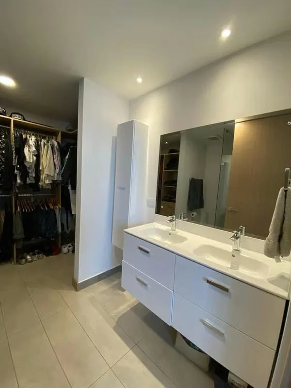 Features two bedrooms: the master includes a spacious walk-in closet and an en-suite ..., photo 11