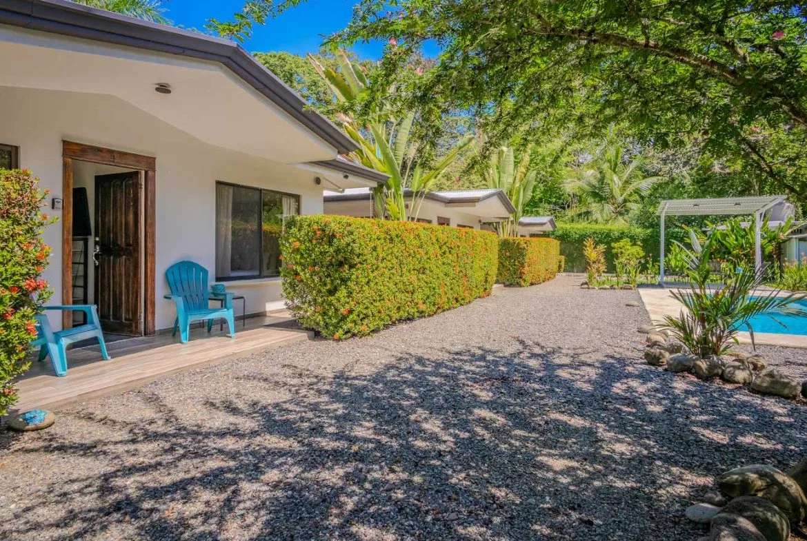PROPERTY WITH 3 HOMES AND A POOL IN UVITA – 0.25 ACRES, photo 16
