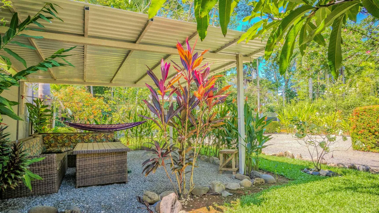 PROPERTY WITH 3 HOMES AND A POOL IN UVITA – 0.25 ACRES, photo 21
