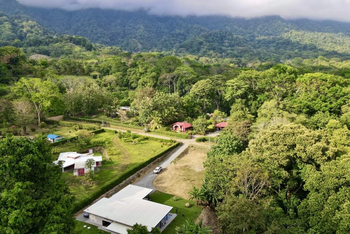 LUXURY PROPERTY WITH TREES VIEWS, IN OJOCHAL – 1.8 ACRES, photo 4