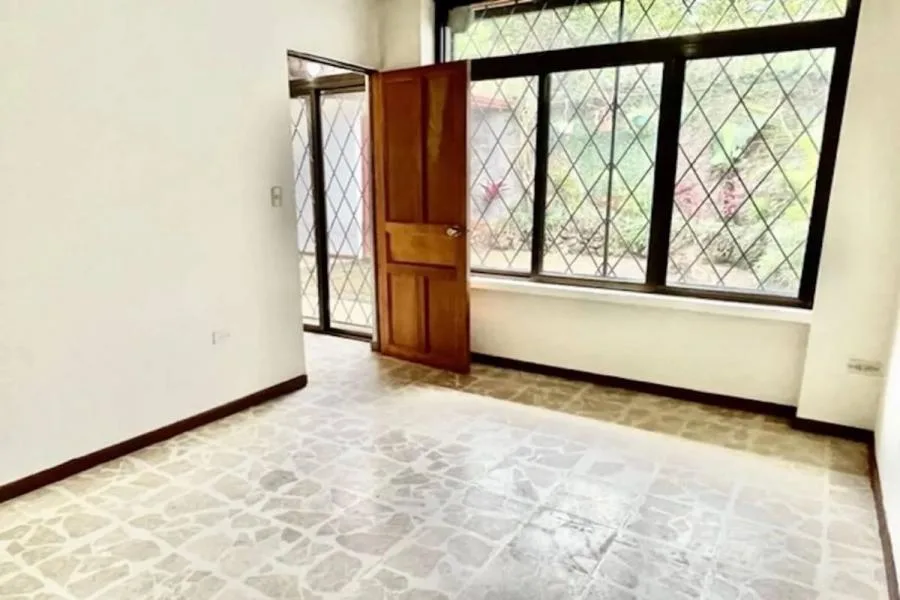 Venta de casa con uso mixto en Los Yoses, San José #RC1935 $275.000 - Venta en San Pedro, photo 14