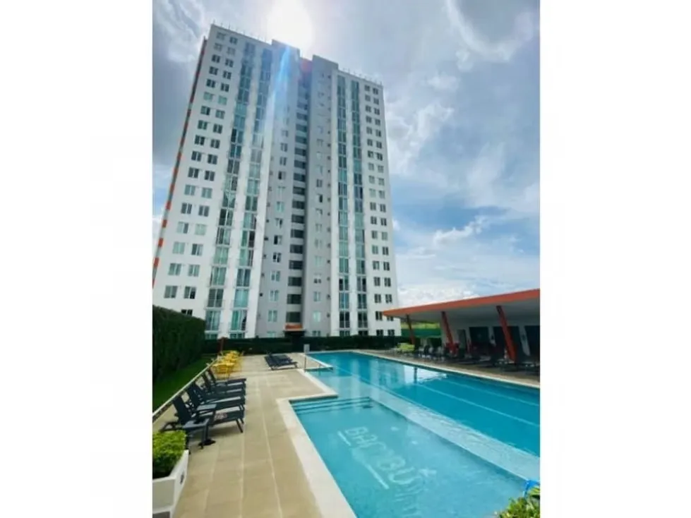 Venta de apartamento, más barato que desarrollador. Piso 19 3 habitaciones, 2 baños, 1 parqueo 60m2 habitables Condominio cuenta con Piscina Semi Olímpica, Gimnasio, 3 parques de ..., photo 2