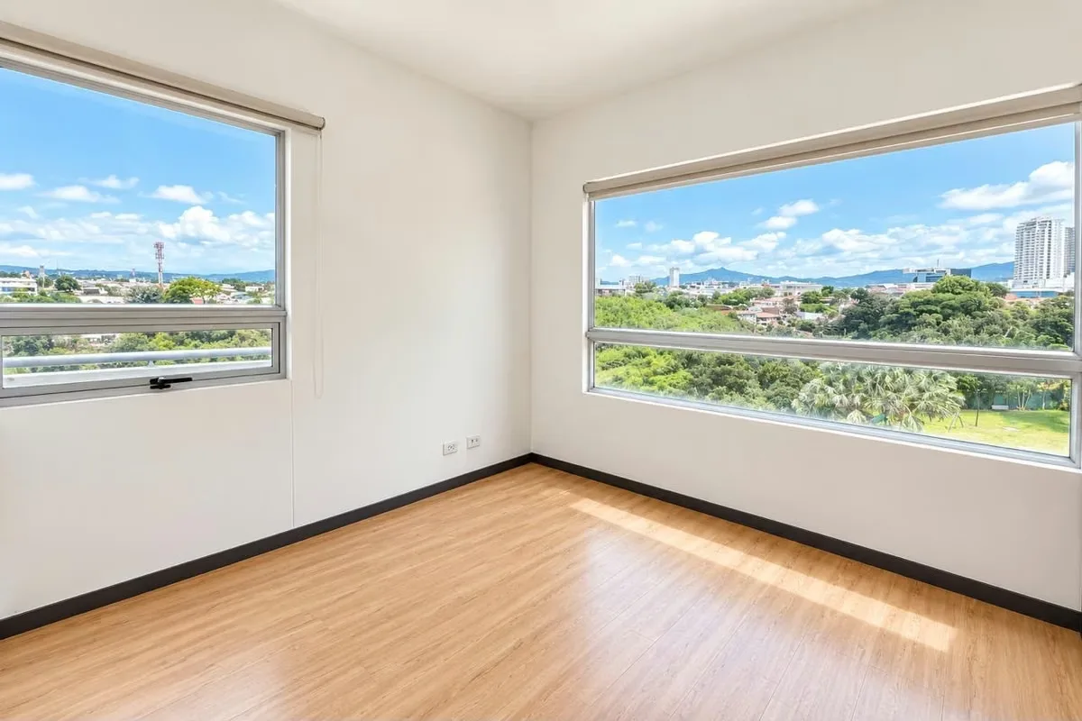 El área del apartamento (70 m2) + parqueo (14.5 m2) + bodega (5.5 m2) para un total de ..., photo 4