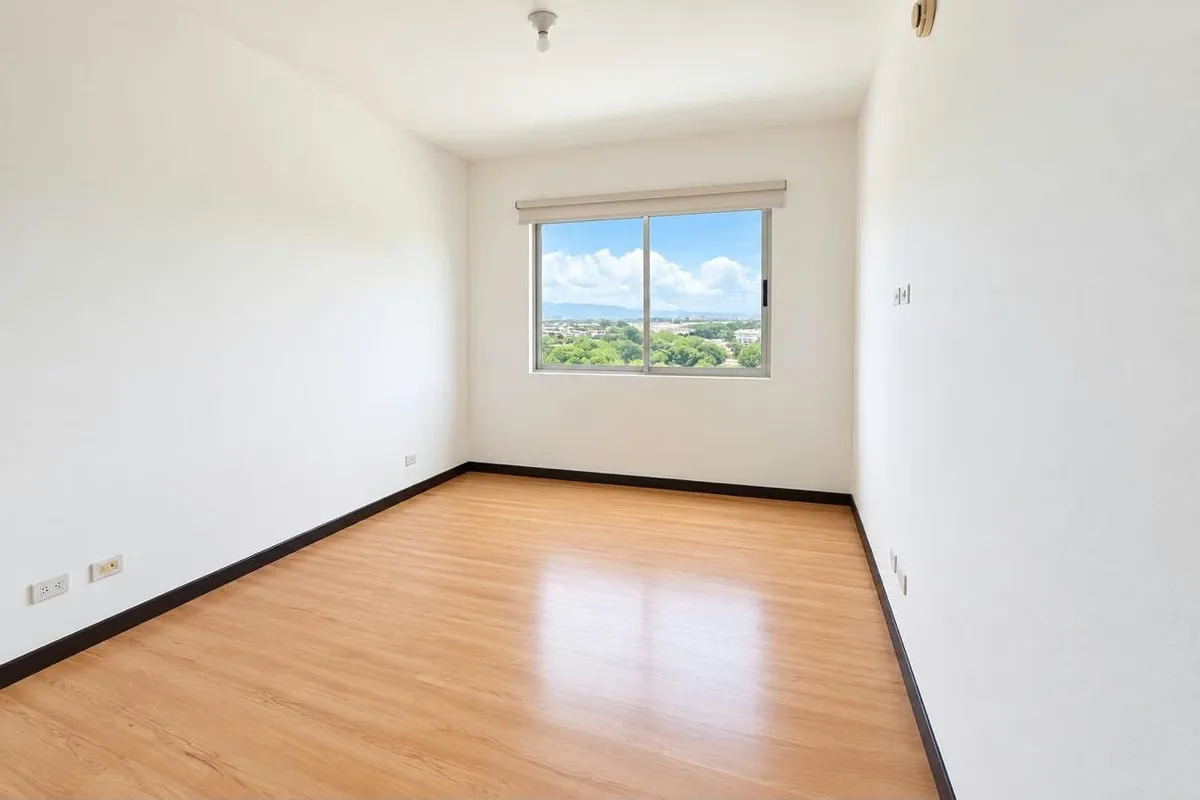 El área del apartamento (70 m2) + parqueo (14.5 m2) + bodega (5.5 m2) para un total de ..., photo 10