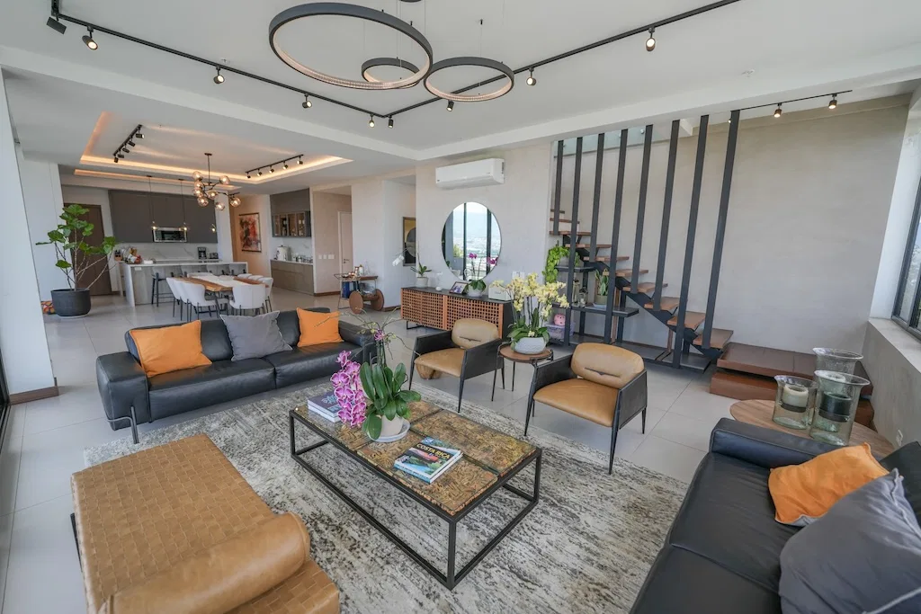 Penthouse Amueblado de 3 Habitaciones + Oficina en AIRE Nunciatura