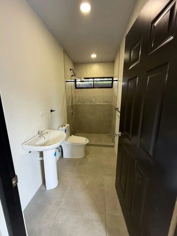 ALQUILER DE APARTAMENTO NUEVO PARA ESTRENAR EN ZONA TRANQUILA Y A SOLO METROS DE LA ZONA FRANCA COYOL. EL APARTAMENTO TIENE UN CUARTO AMPLIO CON SU CLOSET, UN BAÑO, COCINA, SALA ..., photo 6