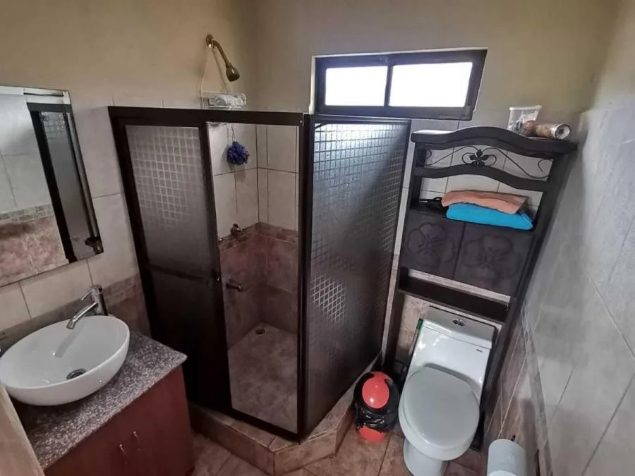 DOS CASAS EN VENTA EN EL CARMEN DE GUADALUPE RAH 23117 - Venta en Goicoechea, photo 7
