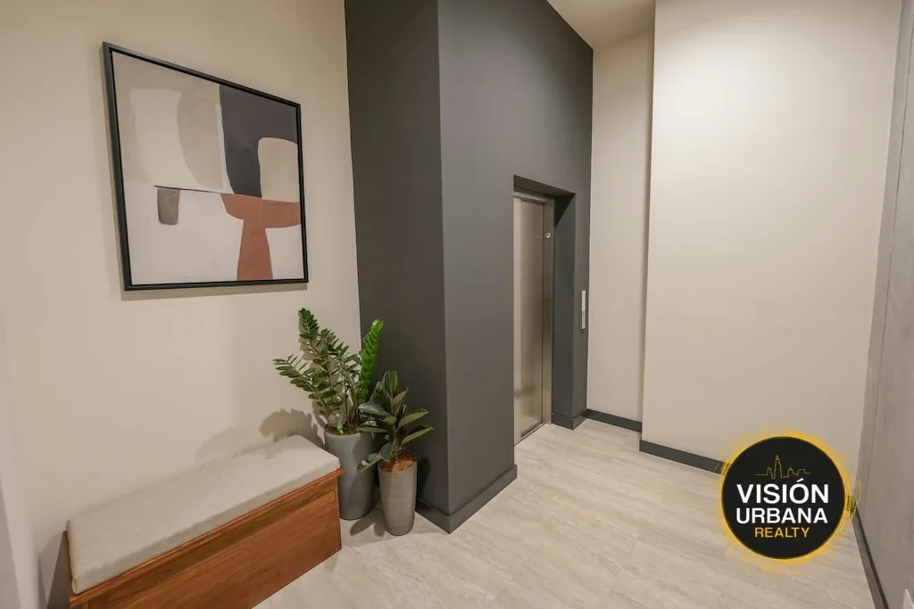 Exclusive boutique tower with only 6 levels and 20 apartments, designed to provide greater privacy, comfort, and a modern lifestyle. Includes appliances and is distributed as ..., photo 12