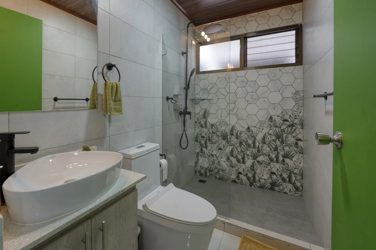 BRAND NEW BUNGALOWS IN UVITA – PRIME LOCATION | 5 BEDROOMS – 5 BATHS | 0.12 ACRES, photo 23