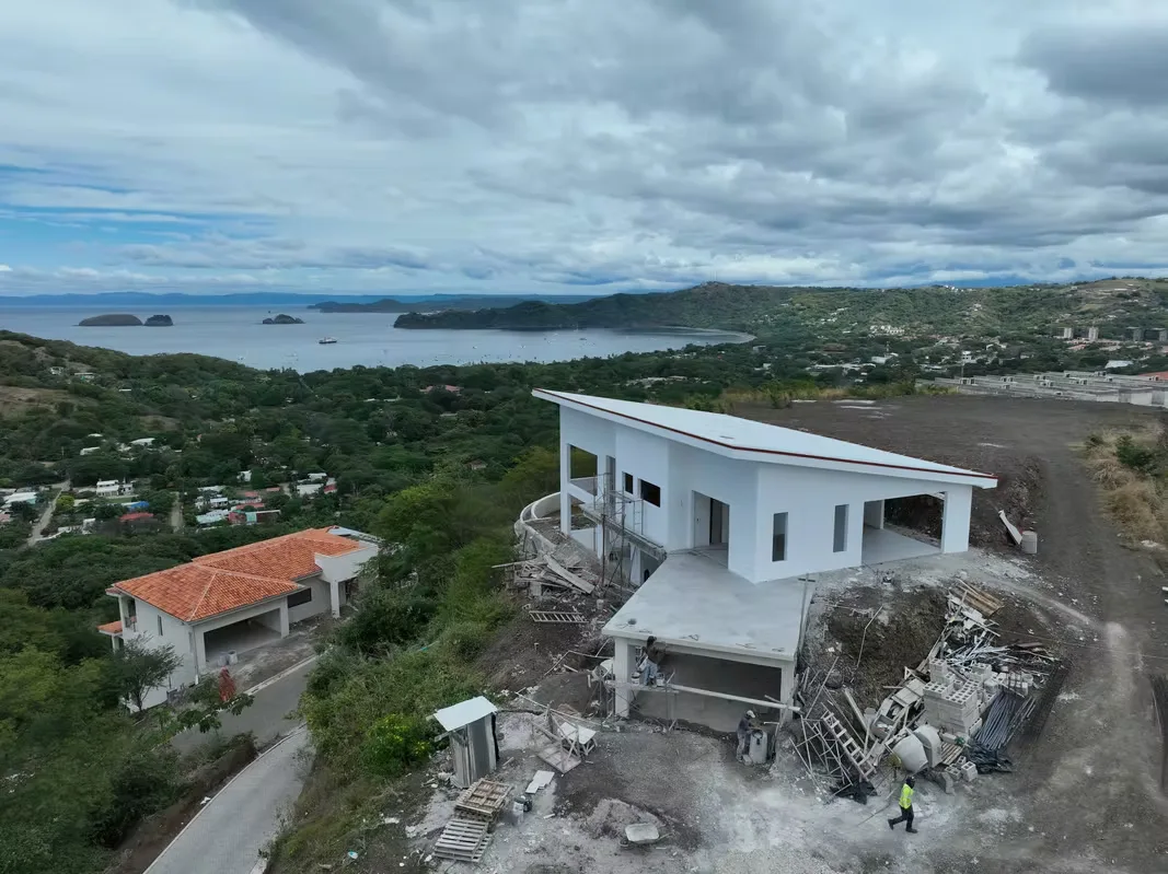 Discover this stunning residence, now nearing completion, within Coco Bay Estates, Playas del Coco: a modern home with 5 ensuite bedrooms, designed for those seeking spacious living, ..., photo 11