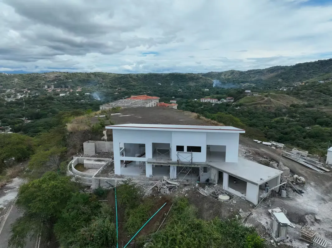 Discover this stunning residence, now nearing completion, within Coco Bay Estates, Playas del Coco: a modern home with 5 ensuite bedrooms, designed for those seeking spacious living, ..., photo 10
