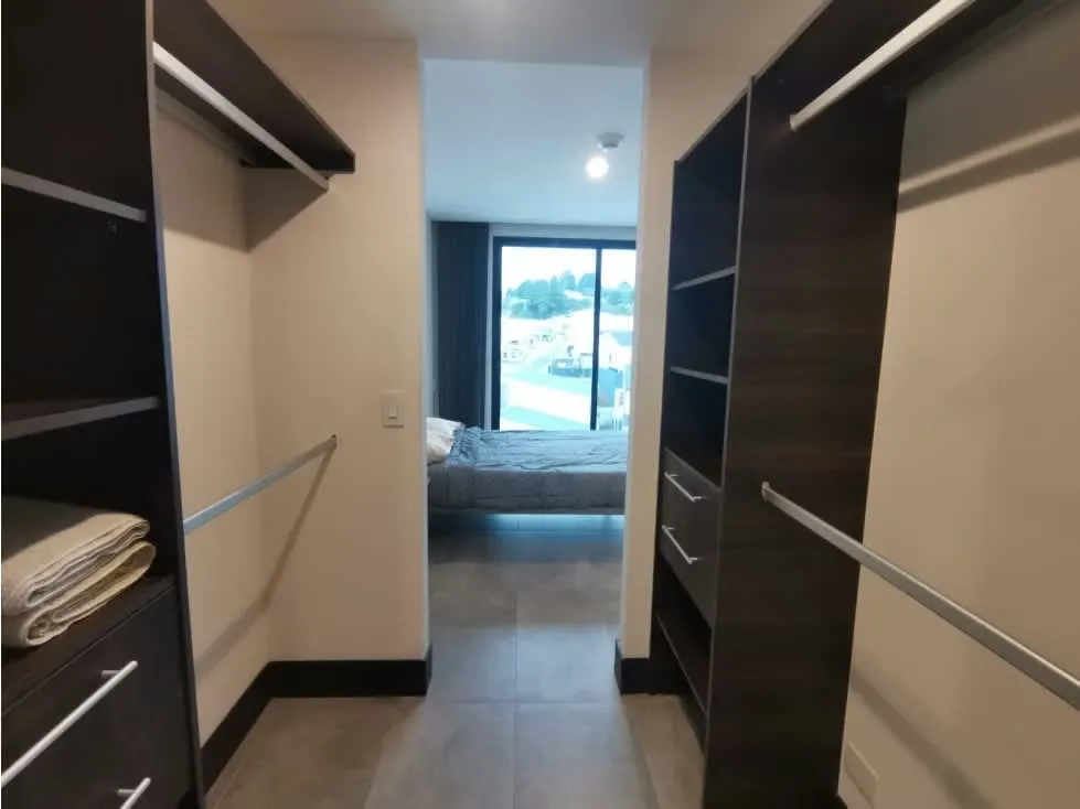 Este apartamento se encuentra en un piso 5, con una bella vista al oeste., photo 9