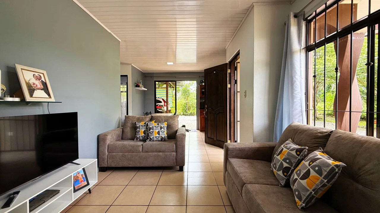 3 BR Family Home in General Viejo Perez Zeledon, photo 9