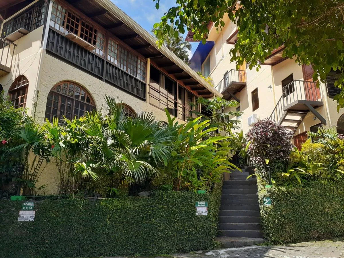Bi Level Condo