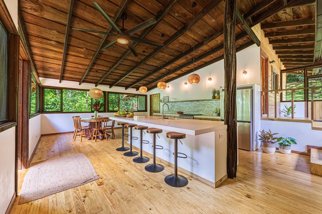PROPERTY WITH A PRINCIPAL HOUSE AND GUEST HOUSE IN THE MIDDLE OF THE JUNGLE, IN OJOCHAL – 3 ACRES, photo 12