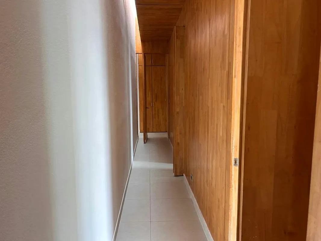 En planta baja tenemos una entrada con área abierta empedrada, sala comedor cocina integrada, amplio jardín que se incorpora al ..., photo 11