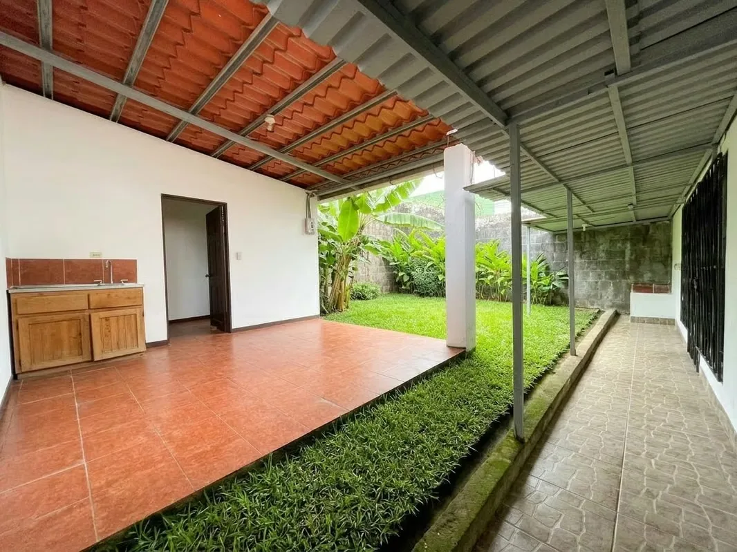 CASA CON 5 HABITACIONES + OFICINA Y 4 BAÑOS SABANILLA ¢600.000 MENSUALES + DEPOSITO, photo 11