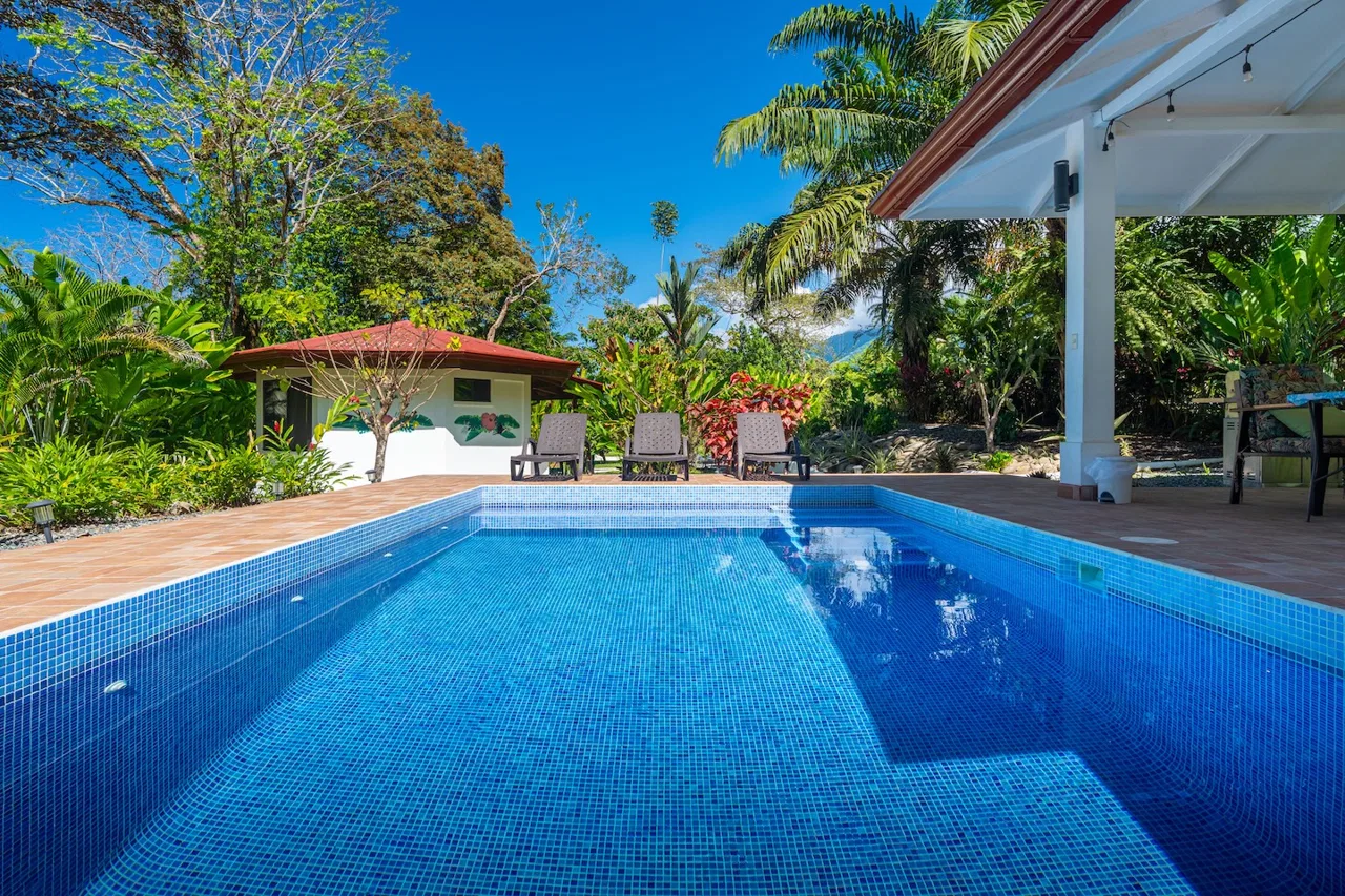 PROPERTY VILLA OCTAGON WITH TWO BEDROOMS AND BEAUTIFUL GARDEN VIEWS, IN OJOCHAL – 0.58 ACRES, photo 7